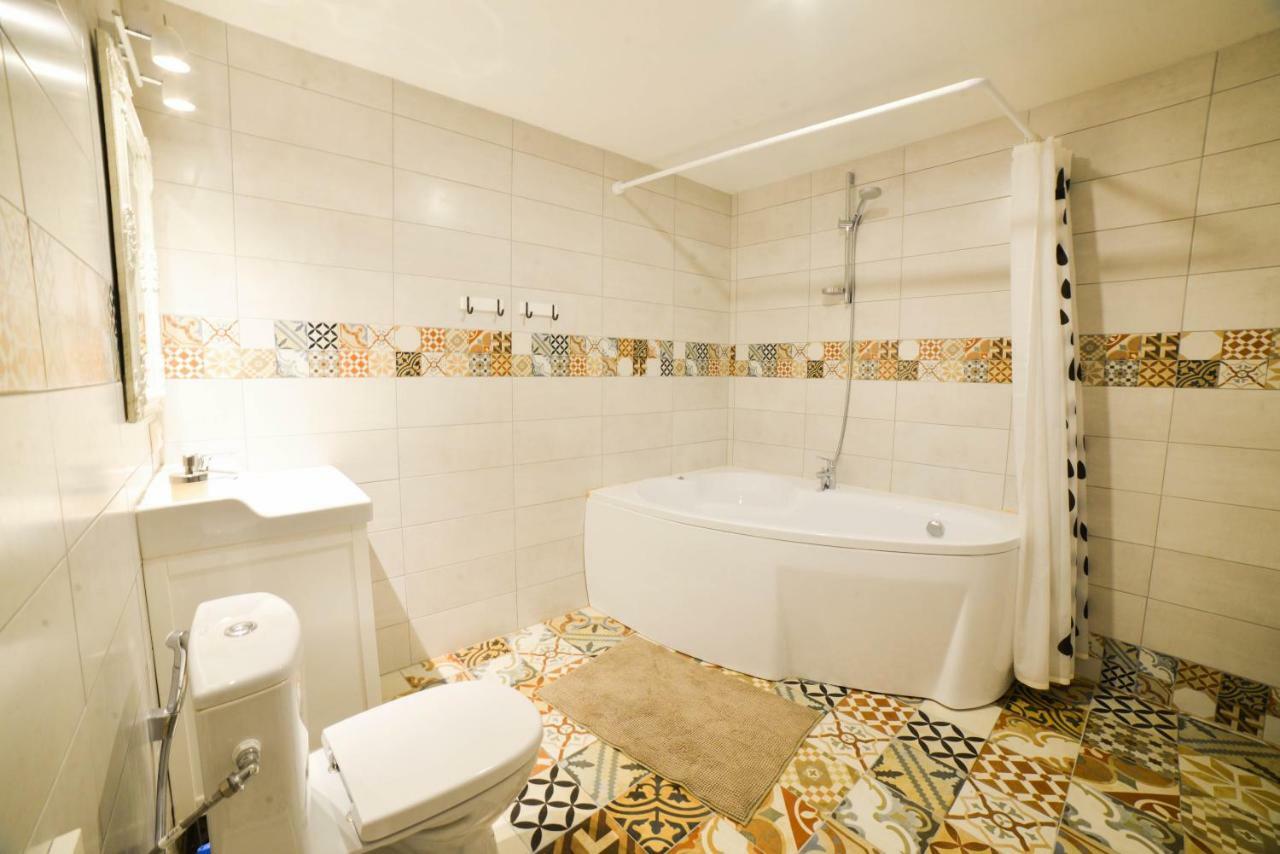 Bear Manor Lacu Muizina Pale Ngoại thất bức ảnh