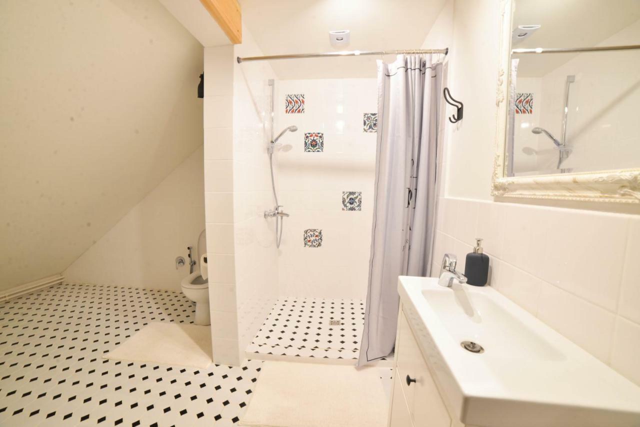 Bear Manor Lacu Muizina Pale Ngoại thất bức ảnh